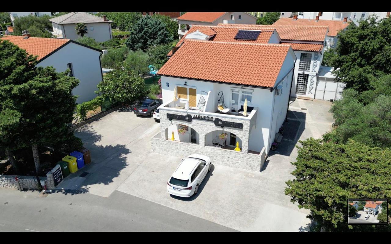 Studio Apartmani “Jarnecic” Кърк Екстериор снимка