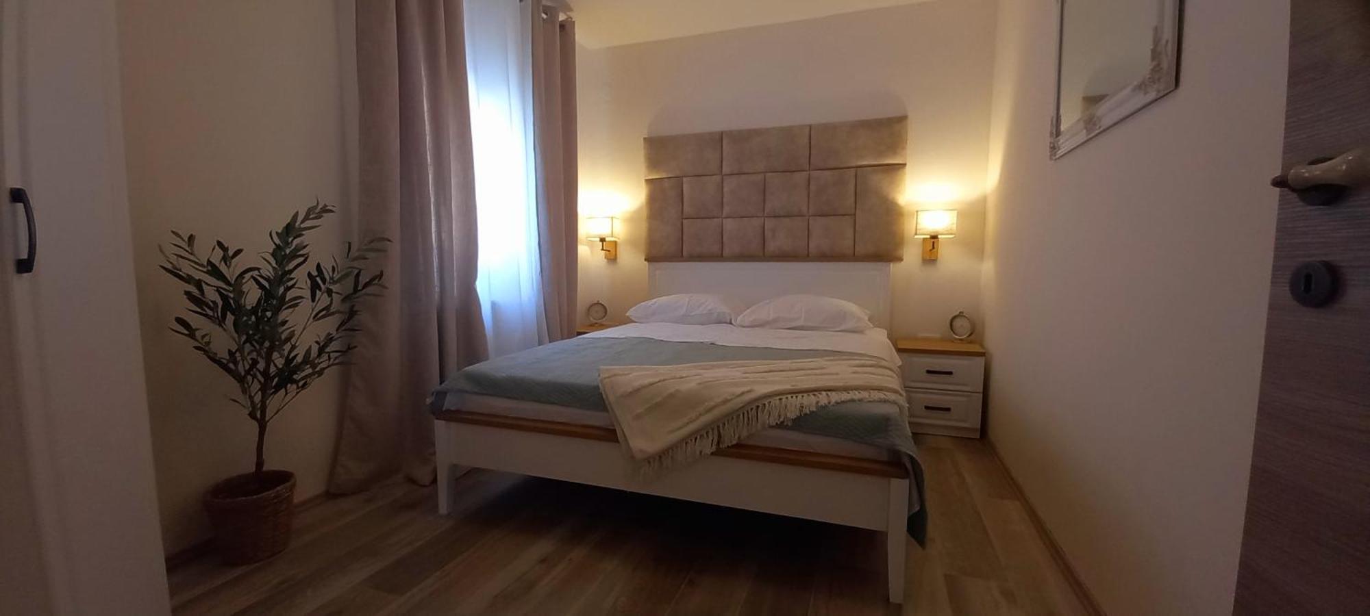 Studio Apartmani “Jarnecic” Кърк Екстериор снимка
